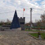 Lapidari i Dëshmorëve: Naim Sh. Beka, Ahmet H. Hoxha, Qamil M. Osmani dhe Pllaka e Martirëve - Pleshinë, Ferizaj
