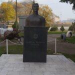 Busti i Dëshmorit Bashkim Selishta  - Petriti - Gjilan
