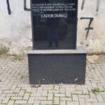 Pllakë Përkujtimore e Drejtorisë Politike të UÇK-së Adem Demaçi - Prishtinë