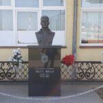 Busti i Dëshmorit Imer S. Shala - Miradi e Epërme, Fushë Kosovë