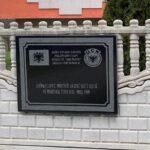 Pllakë Përkujtimore Baza e UÇK-së - Peran, Podujevë