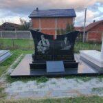 Lapidari i Dëshmorëve: Shaqë dhe Nijazi Ferizi - Kodrali, Deçan