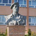 Busti i Dëshmorit Malush Ahmeti - Rezallë, Skenderaj