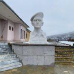 Busti i Dëshmorit Reshat Çoçaj - Gjonaj, Prizren