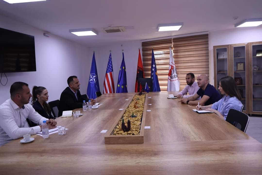 Agjencia për Menaxhimin e Monumenteve dhe Komplekseve Memoriale në takimin koordinues për aktivitete të përbashkëta me Komunën e Shtimes, me ftesë të Kryetarit të Shtimës z. Qemajl Aliu.