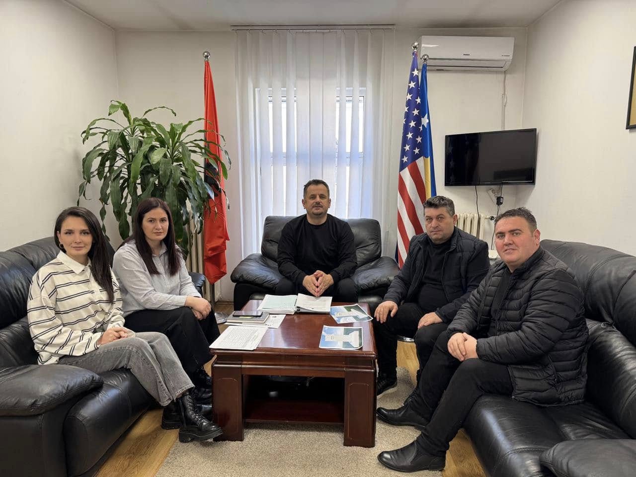 Takimi Konsultativ Ndërmjet Drejtorit të AMMKM-së dhe Shoqatës së Familjeve të Dëshmorëve në Prishtinë