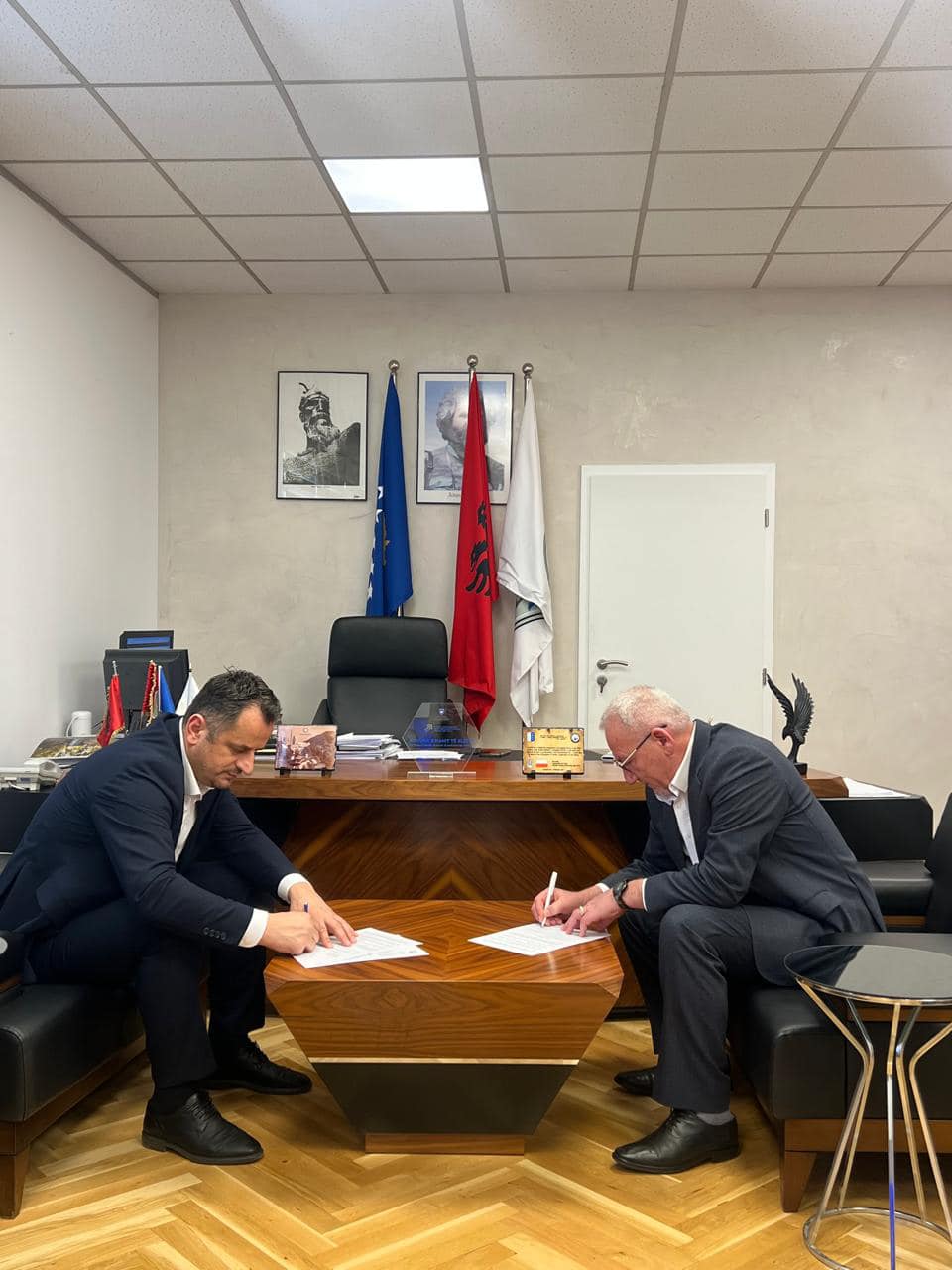 Nënshkrimi i Marrëveshjes ndërmjet AMMKM-së dhe Komunës së Hanit të Elezit