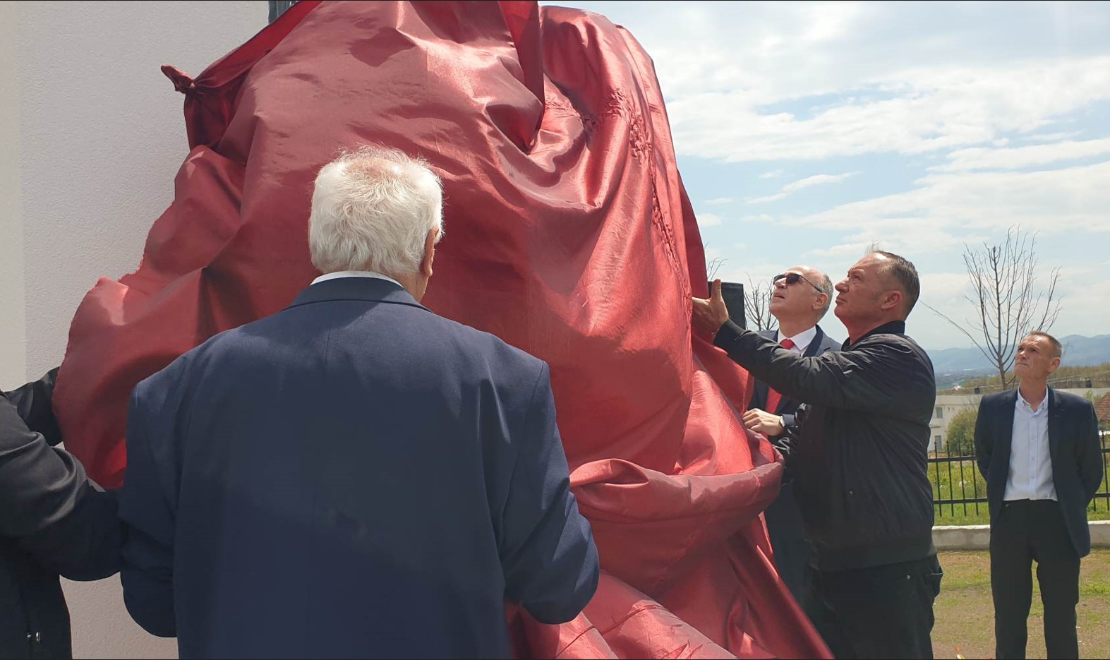 Sot 24 vite nga masakra e fashtit Gllobar, Drenas